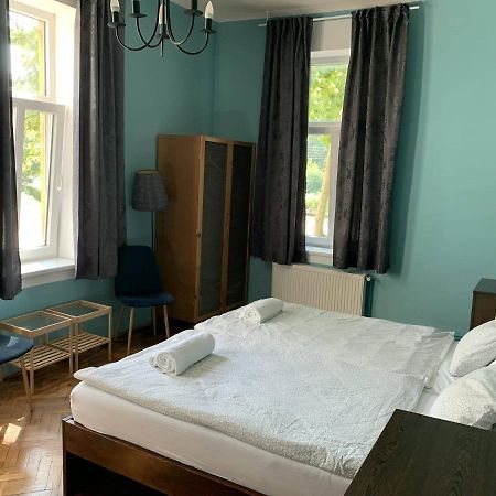 Vila Veselova, Ljubljana City Center Hostel Eksteriør bilde