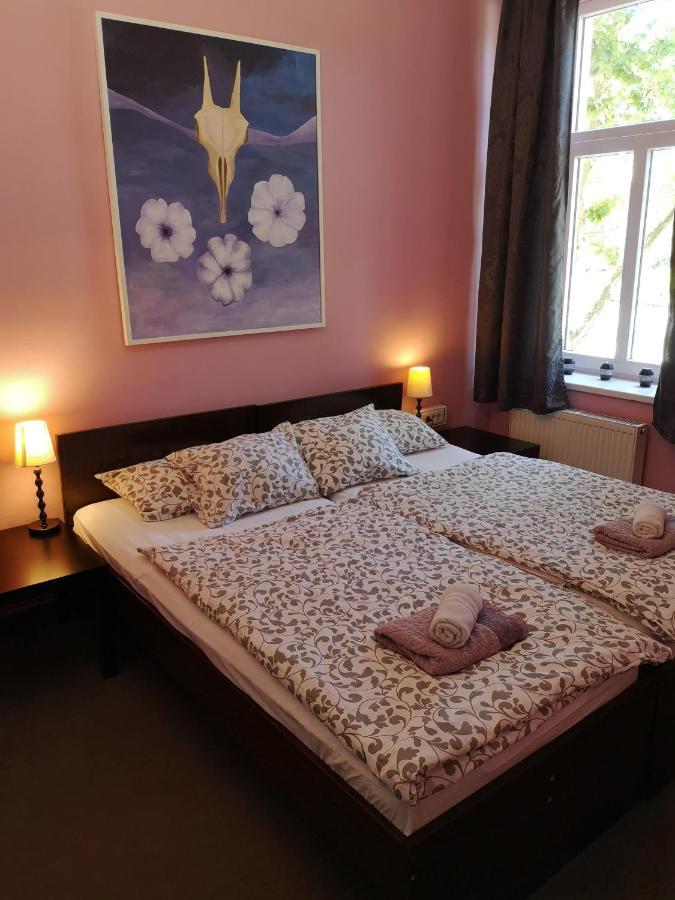 Vila Veselova, Ljubljana City Center Hostel Eksteriør bilde