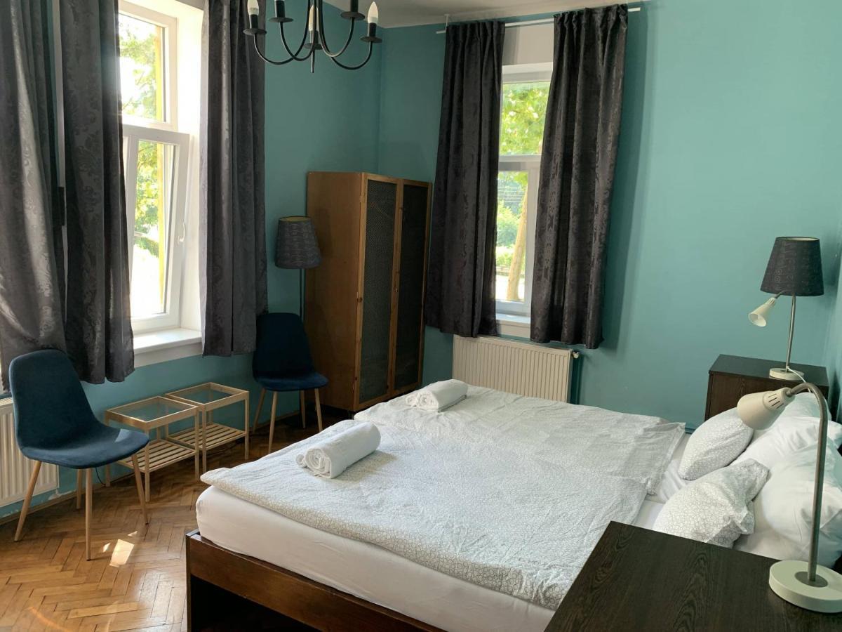 Vila Veselova, Ljubljana City Center Hostel Eksteriør bilde