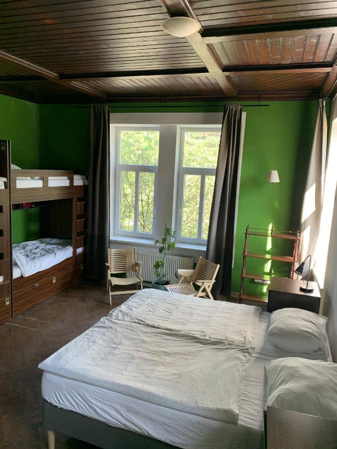 Vila Veselova, Ljubljana City Center Hostel Eksteriør bilde